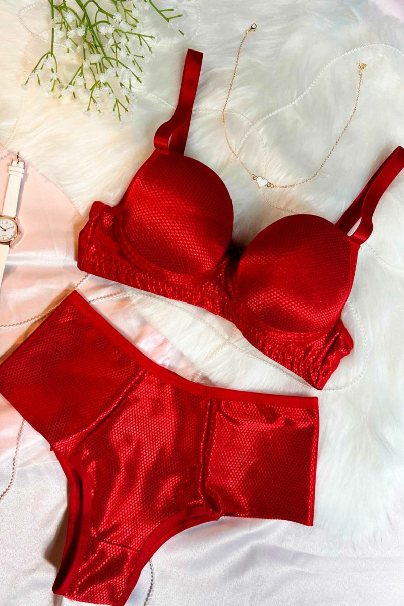 Conjunto de Jaquard Brilhoso com Textura – Eva - Image 9
